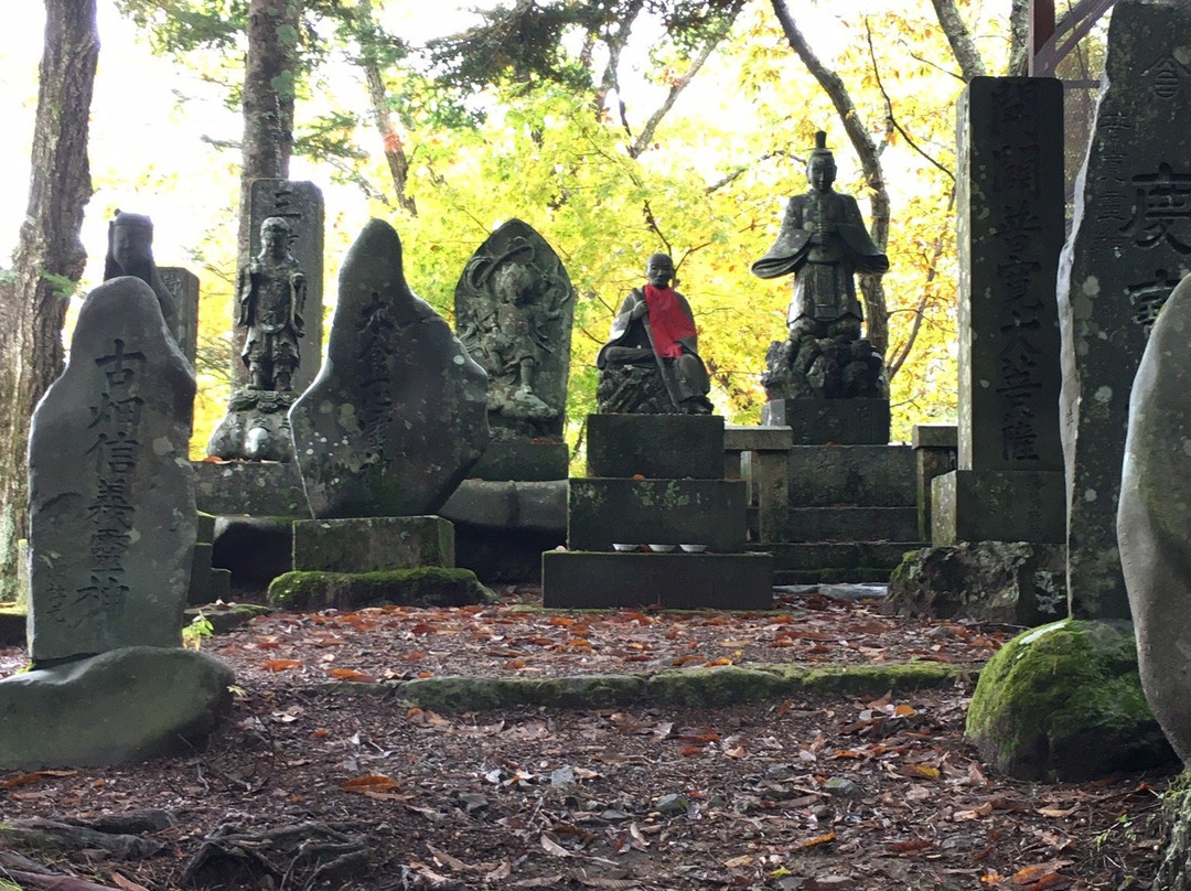 Torii Pass-盐尻市必去景点
