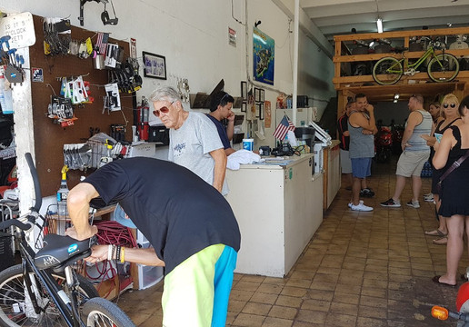 A&M Rentals-基韦斯特必去景点