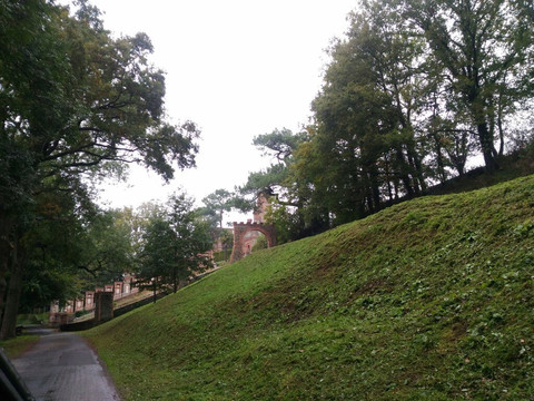 Le Sanctuaire de la Salette-La Rabateliere必去景点