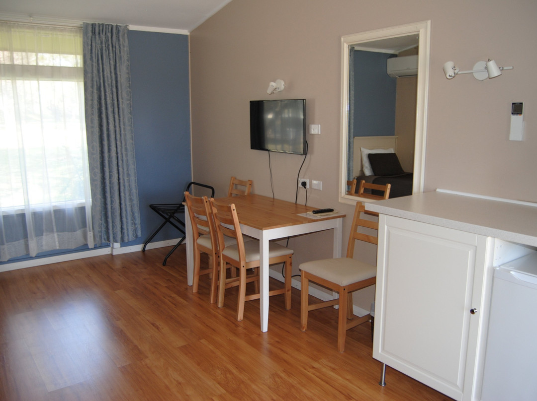 Airlie House Motor Inn主图