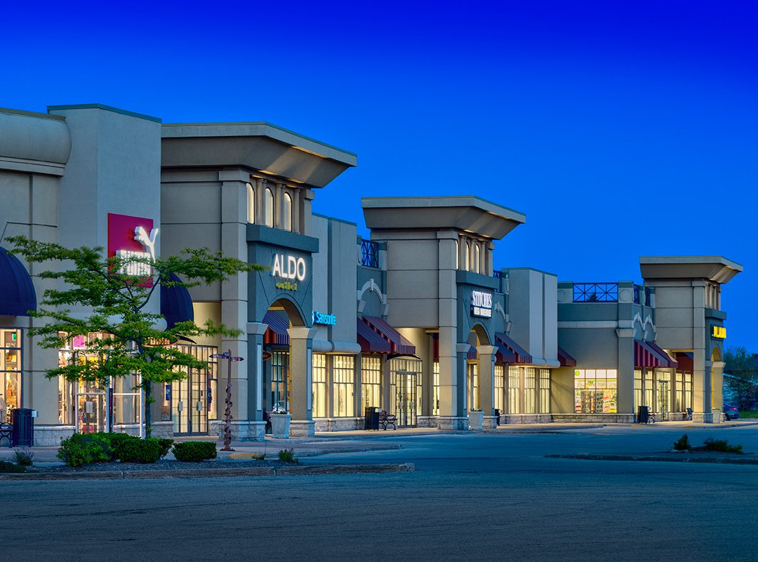 McGregor旅游景点-Windsor Crossing Premium Outlets