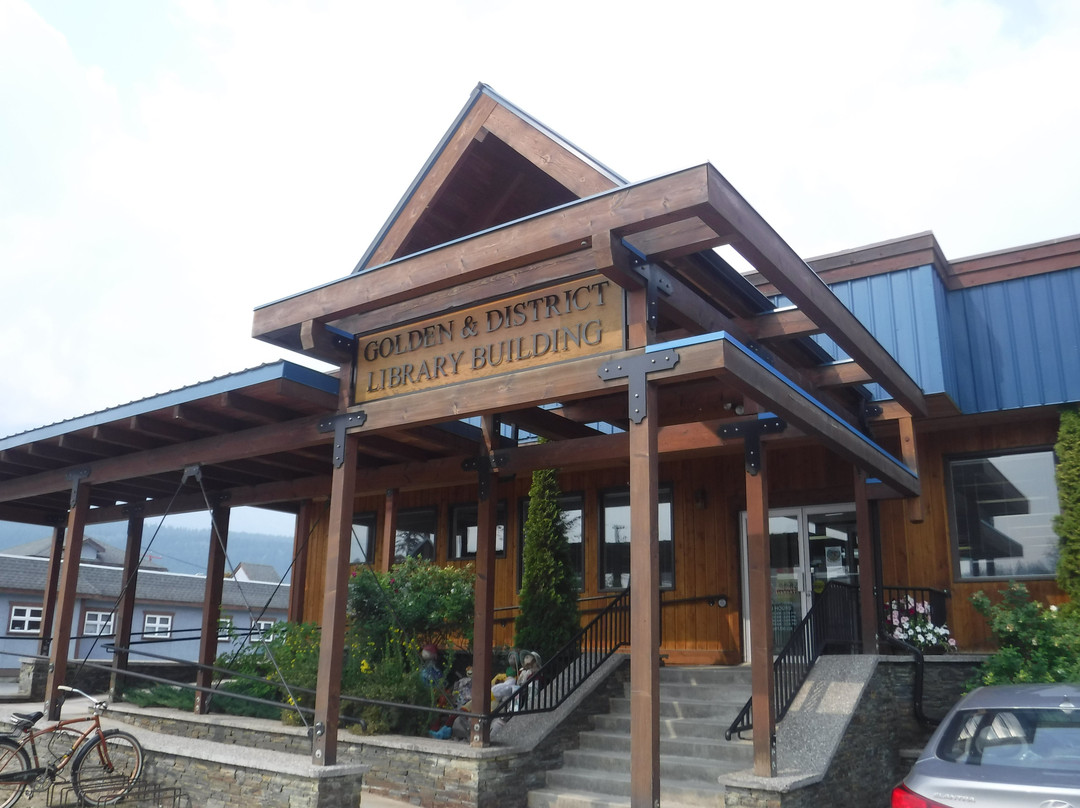 Okanagan Regional Library Golden Branch景点图片