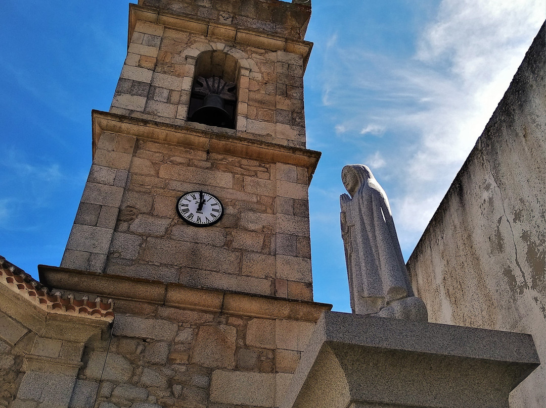 Igreja Matriz de Almeida景点图片