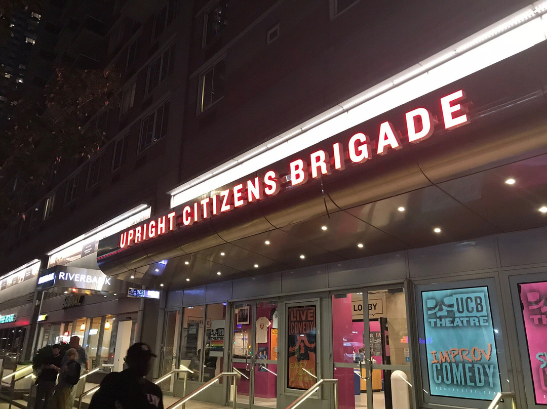 Upright Citizens Brigade Theatre夜店景点图片