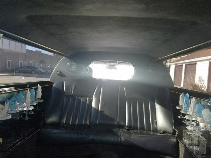 DeKalb O'Hare Limousine Service-DeKalb必去景点