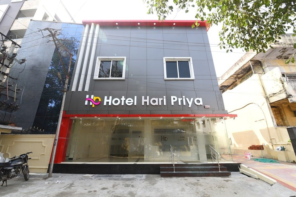 OYO 27635 Hotel Haripriya主图