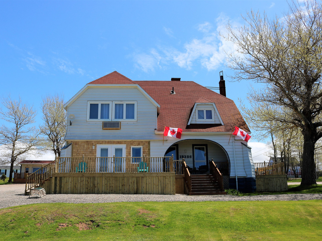 Silver Lining Inn & Motel主图