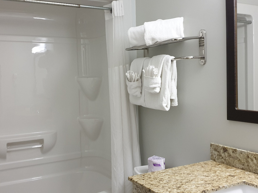 Midland Inn & Suites主图