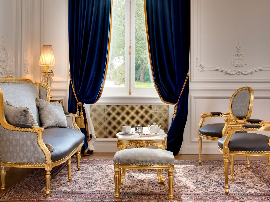 Alexandra Palace - Younan Collection主图