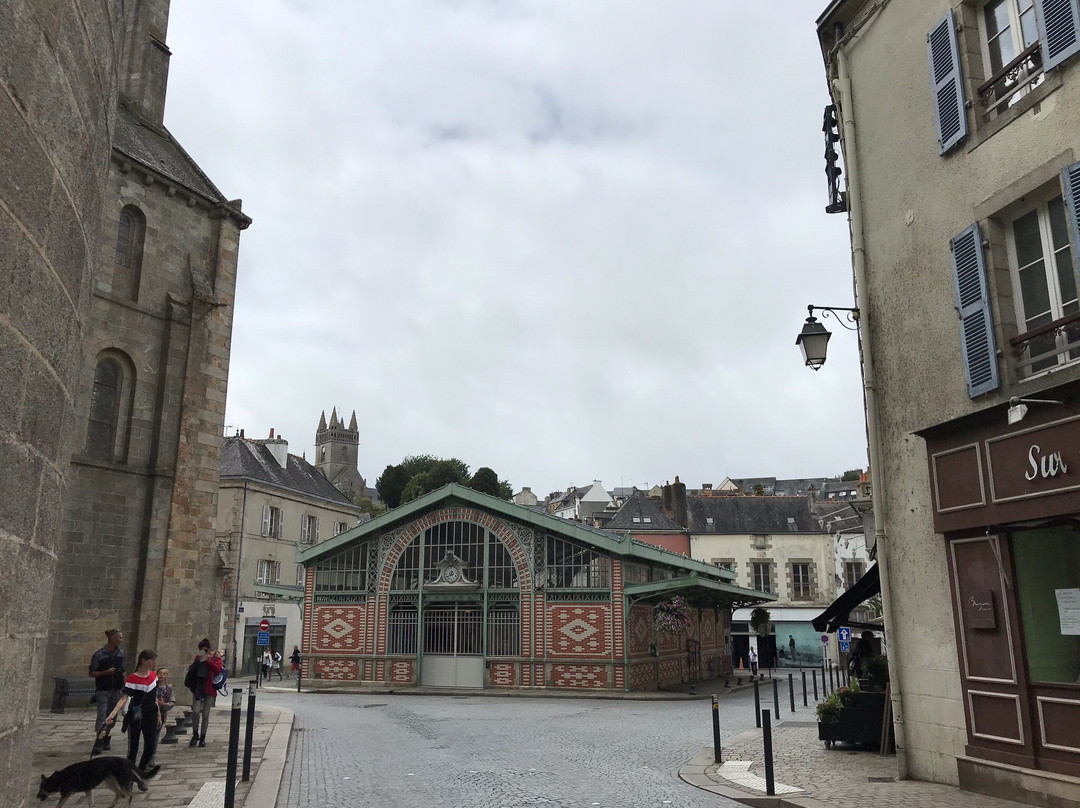 Les Halles-朗布依埃必去景点