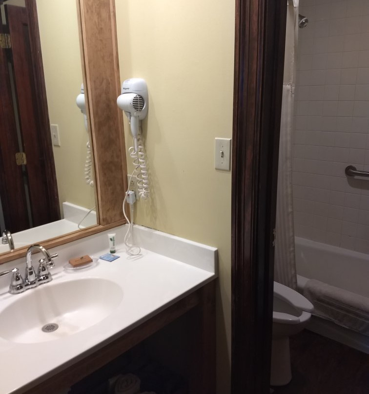 Bronco Billy's Hotel主图