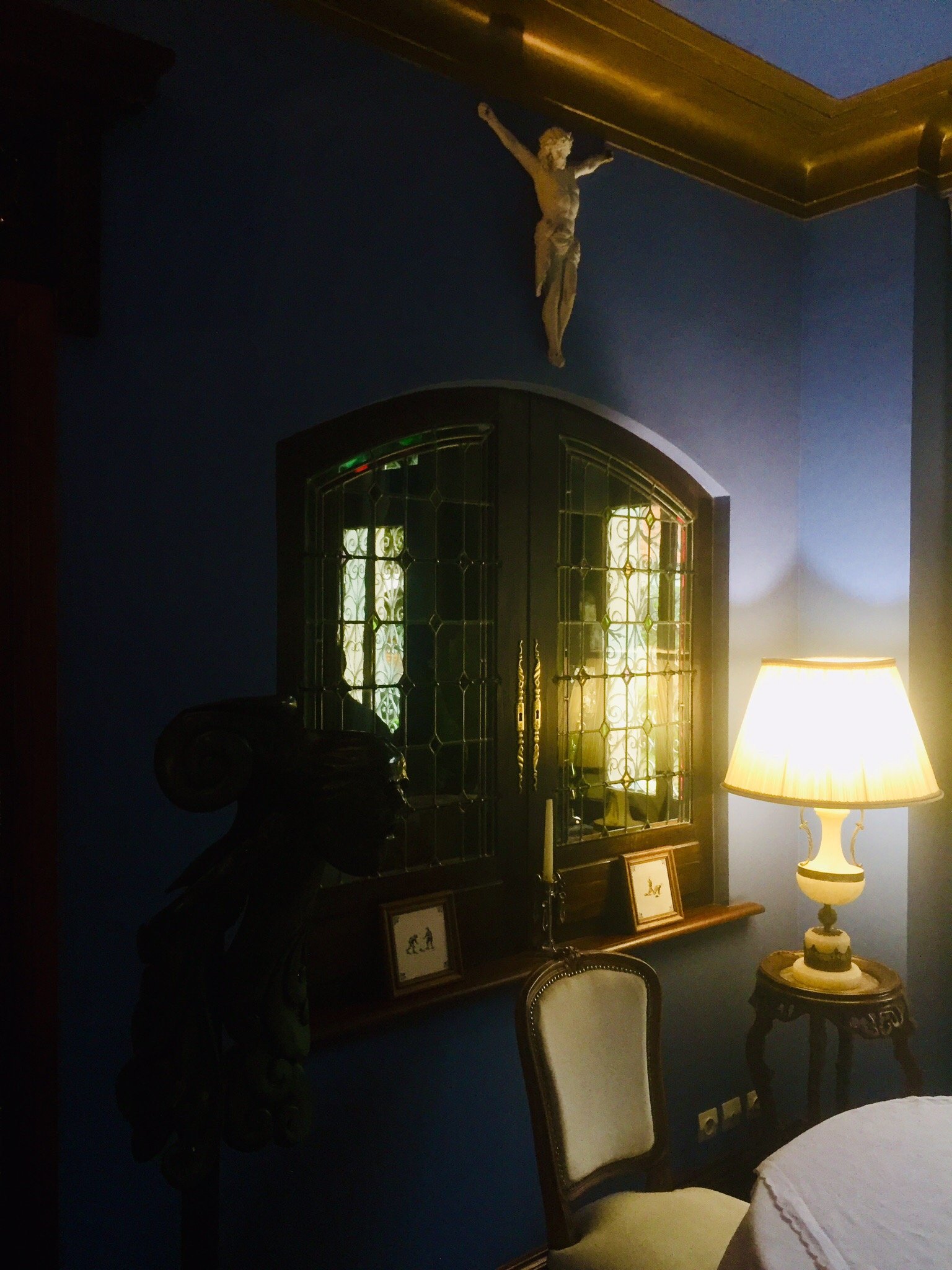 La Haute Chambre-官方