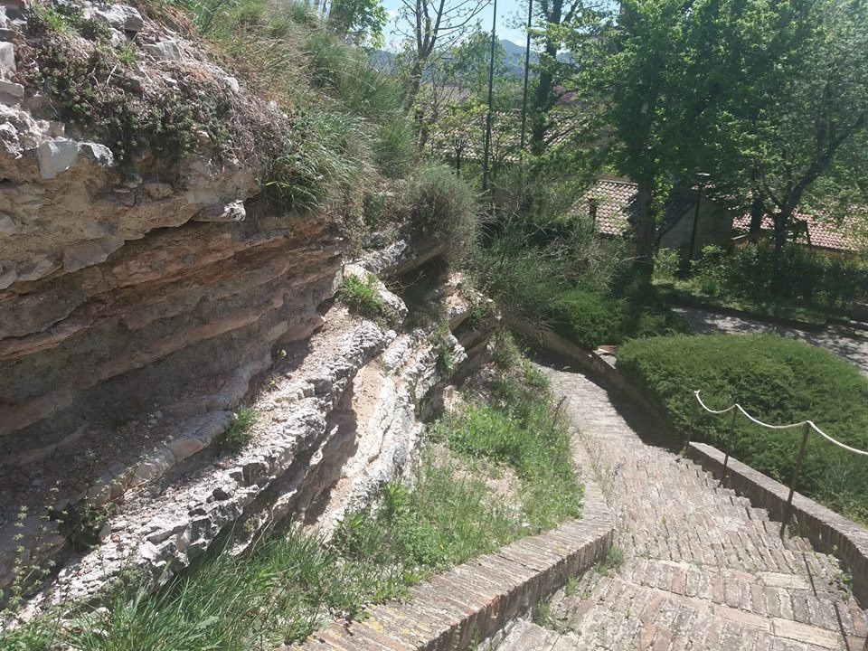 Rocca Albornoz-Sassoferrato必去景点