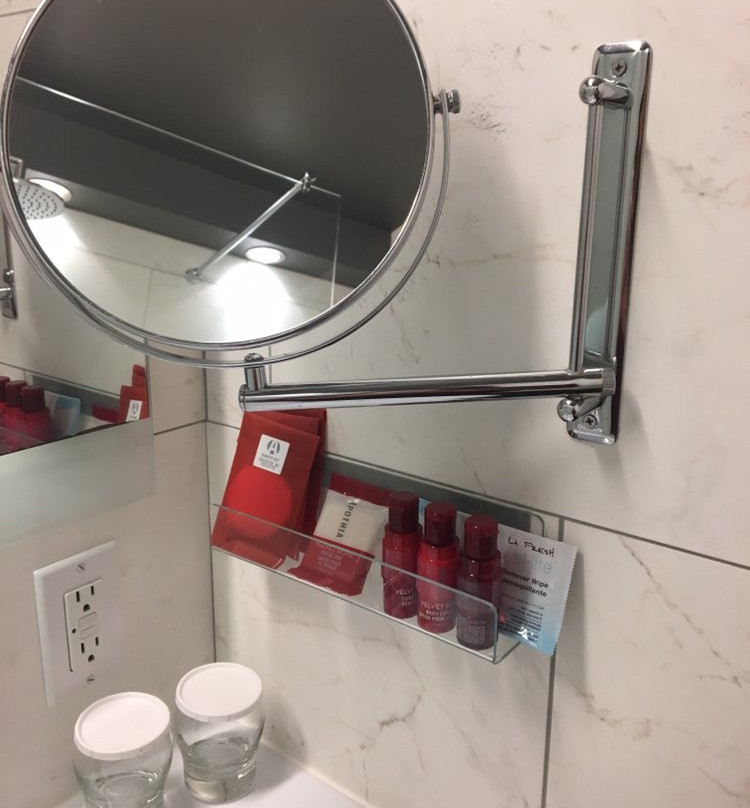 爱瑞斯特卡特贝斯特韦斯特PREMIER酒店主图