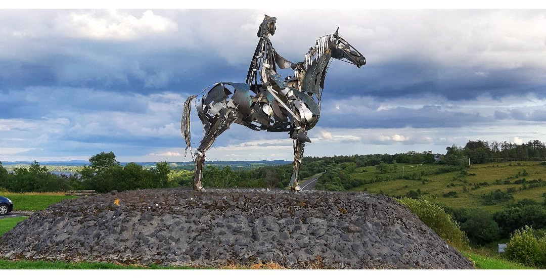 Gaelic Chieftain Sculpture-Boyle必去景点