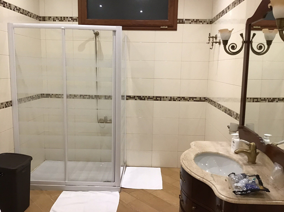 Airport Rooms Bari主图