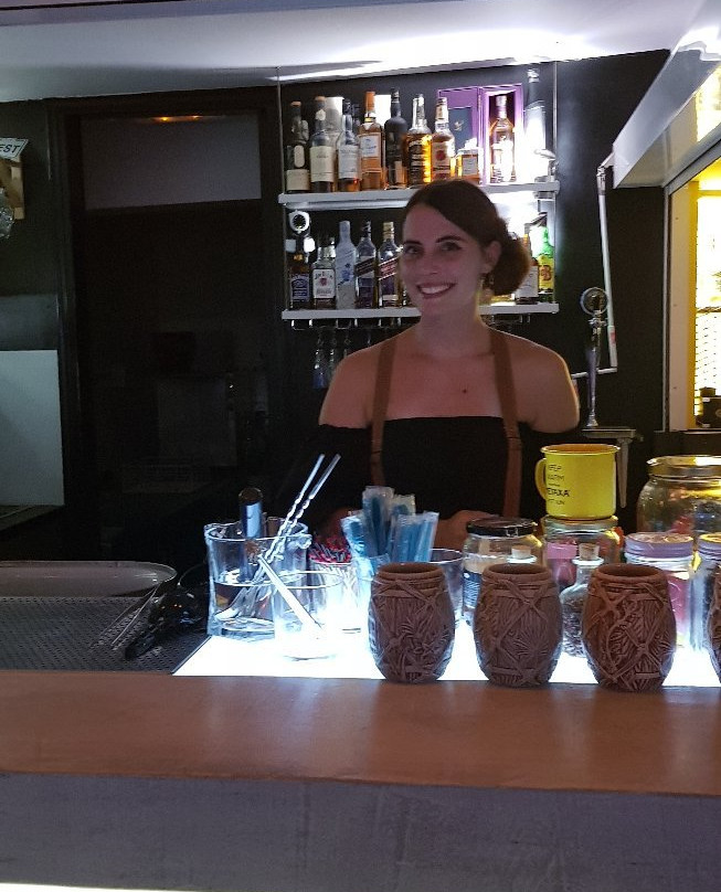 Es*Co*Bar Espresso Cocktail Bar-莱夫卡扎必去景点