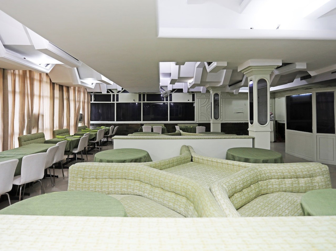 Capital O 29566 Hotel Mid Town主图