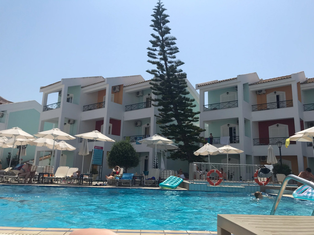Maistrali Hotel & Apartments主图