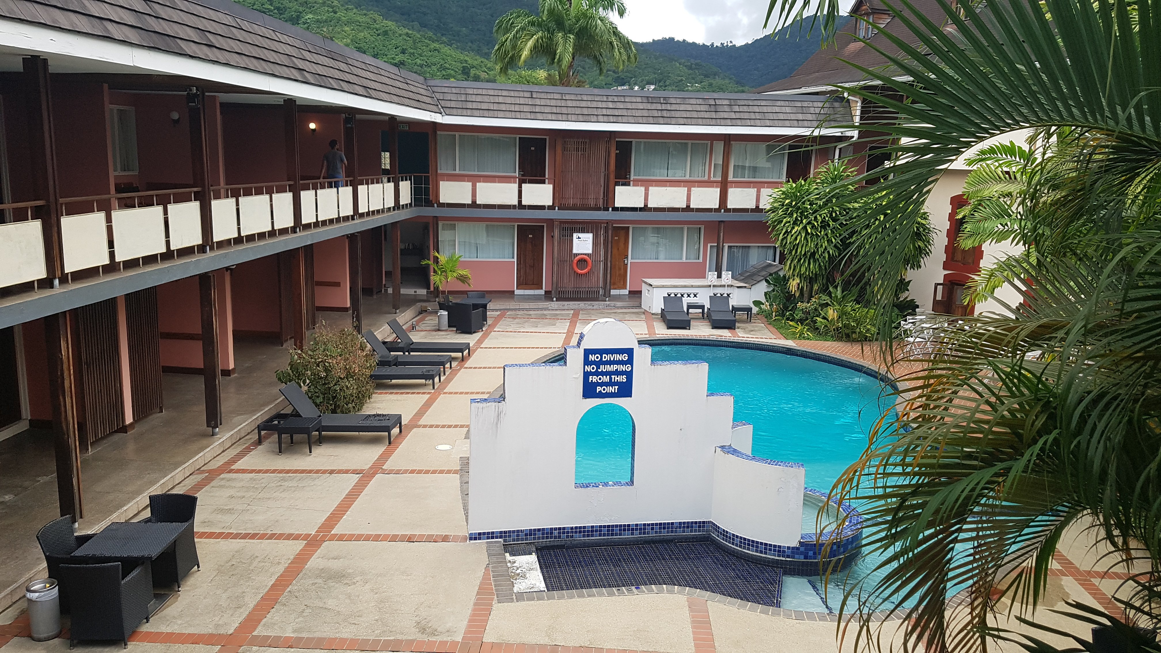The Normandie Hotel-泳池