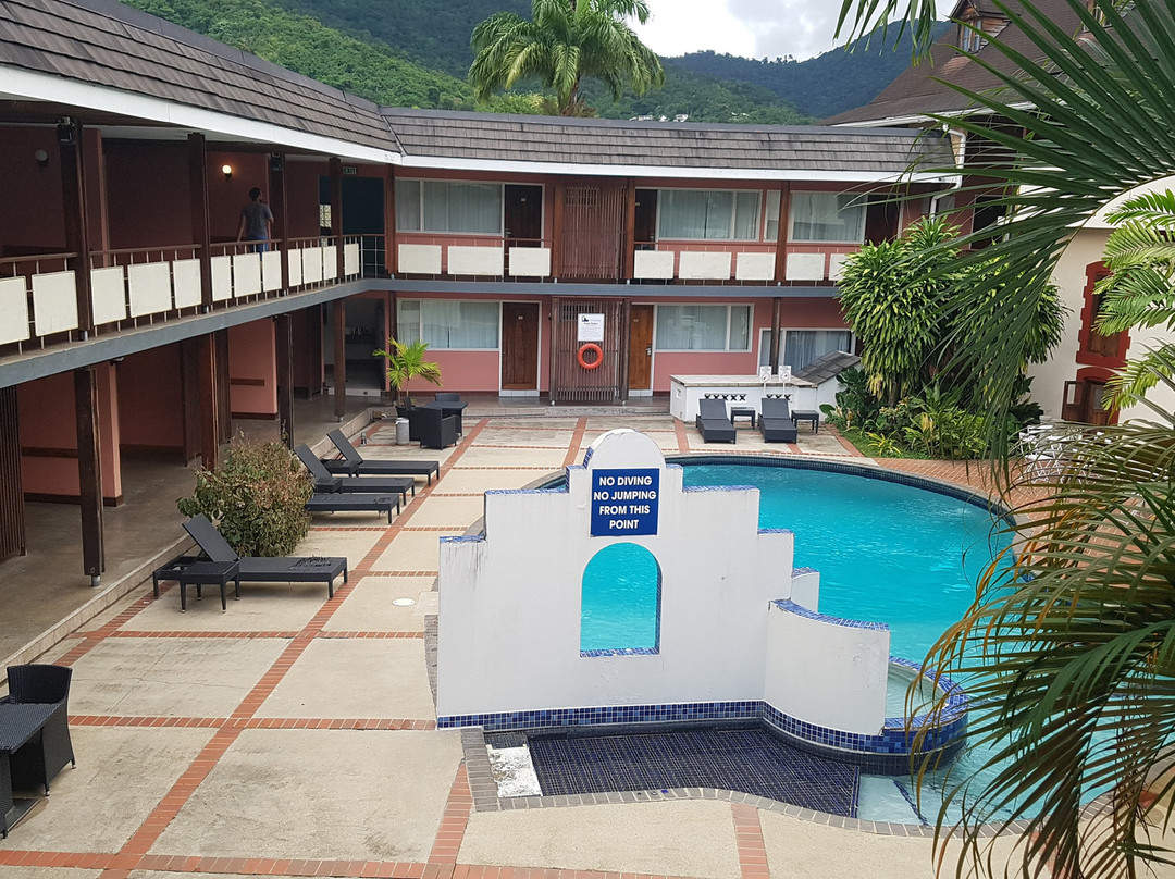 The Normandie Hotel主图