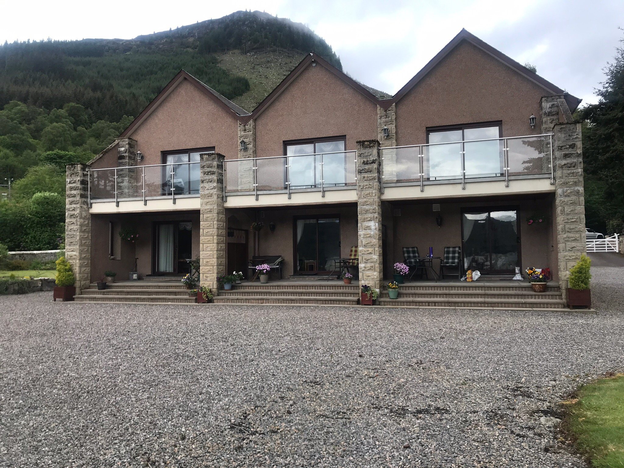 Tigh Na Bruach-官方