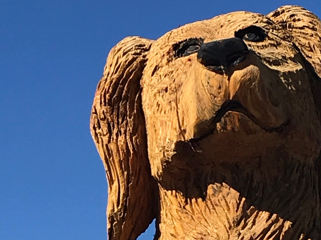 萨利达速8酒店主图