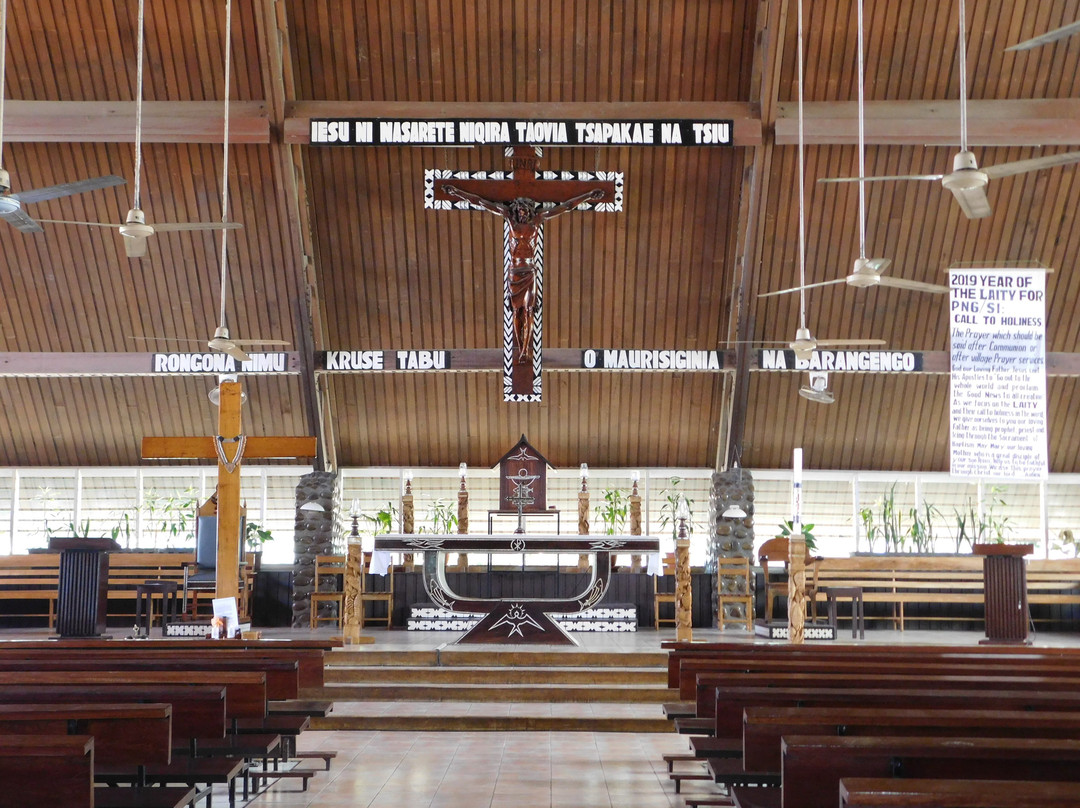 Holy Cross Cathedral-霍尼亚拉必去景点