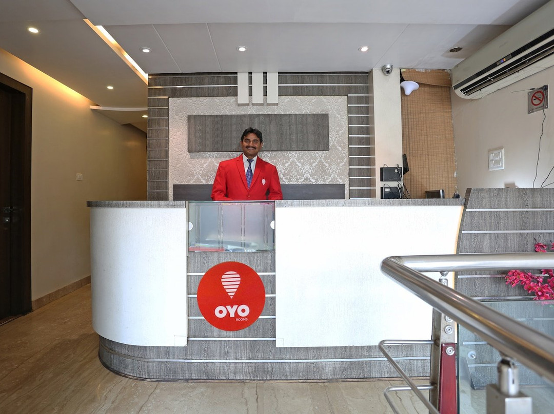 OYO 1807 Hotel Platinum Inn主图