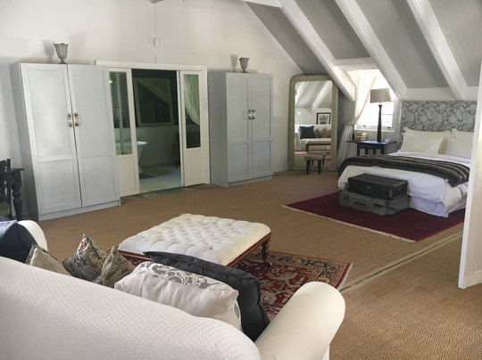 Old Oak Manor and Cafe Felix主图