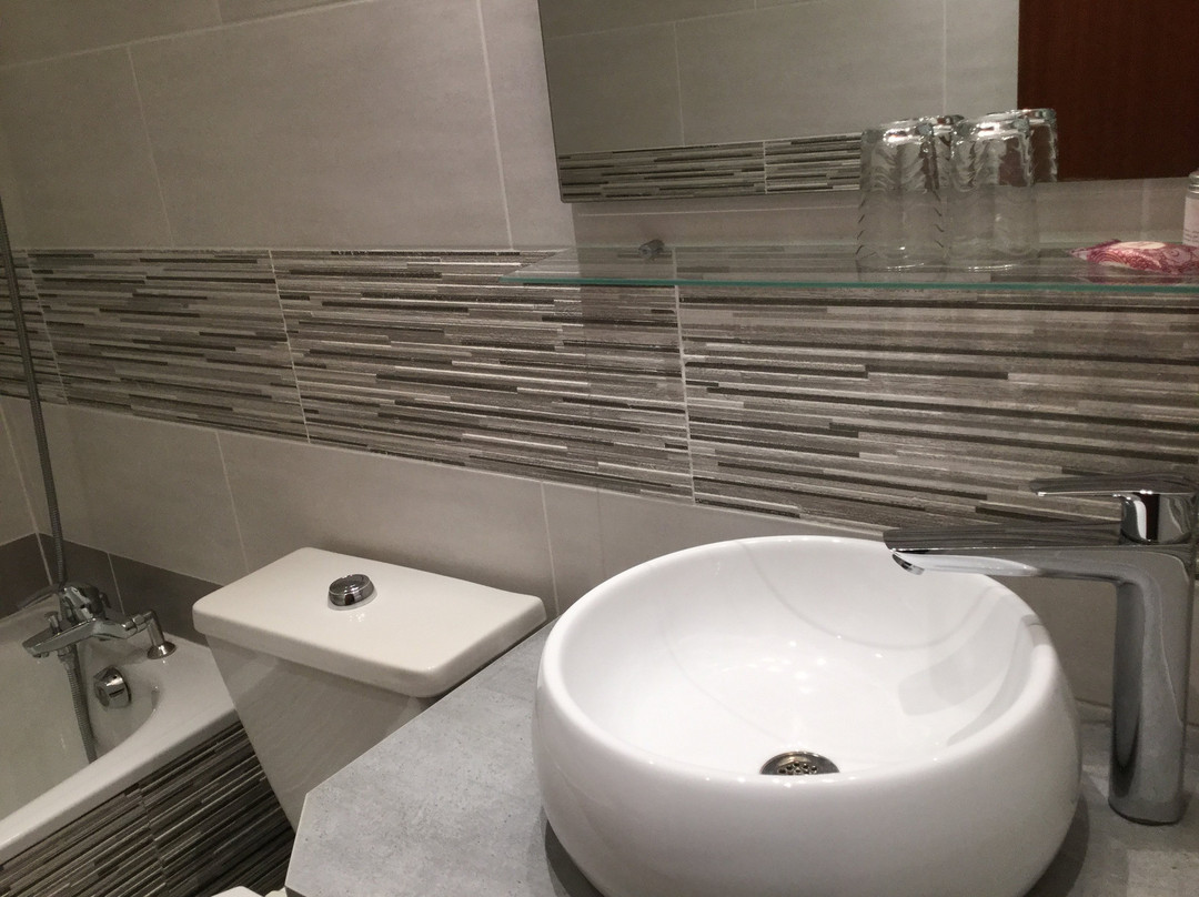 帕兰波酒店主图