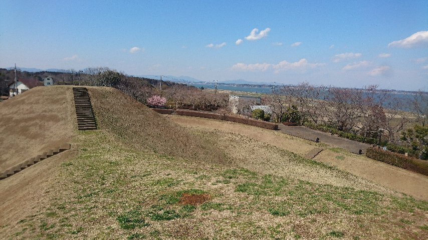 Fujimitsuka Kofun Park景点图片