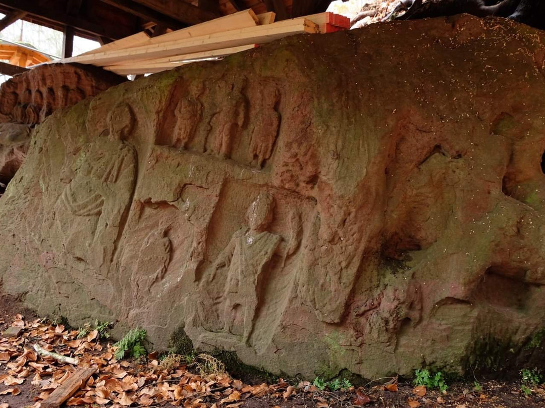 Quellheiligtum Heidenfelsen-Kindsbach必去景点