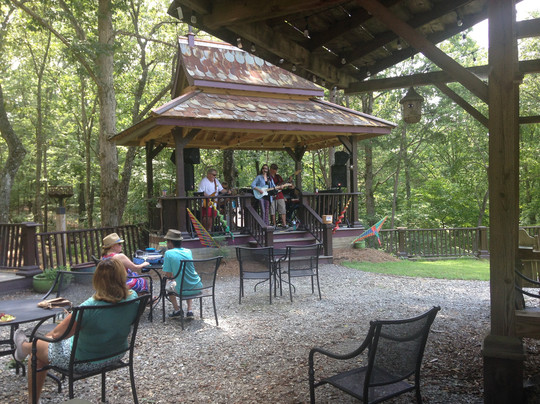 Feather's Edge Vineyards-Ball Ground必去景点