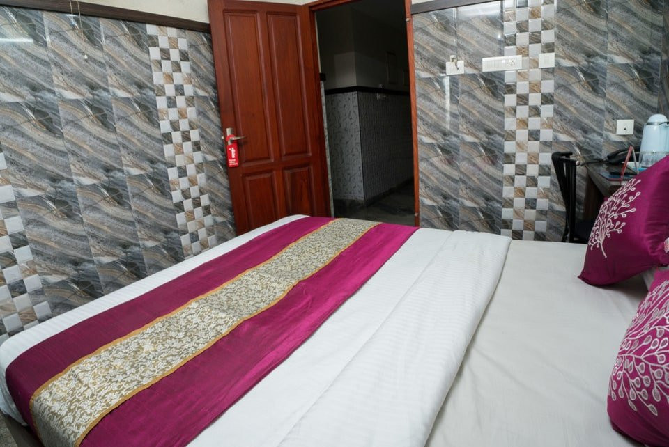 Greens Residency主图