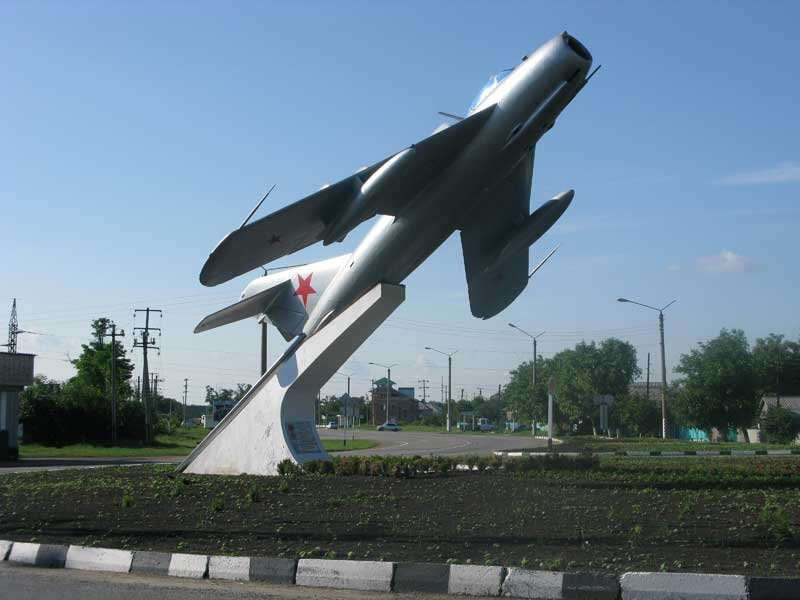 MiG-15 Monument to the Pilot V.G. Serov景点图片
