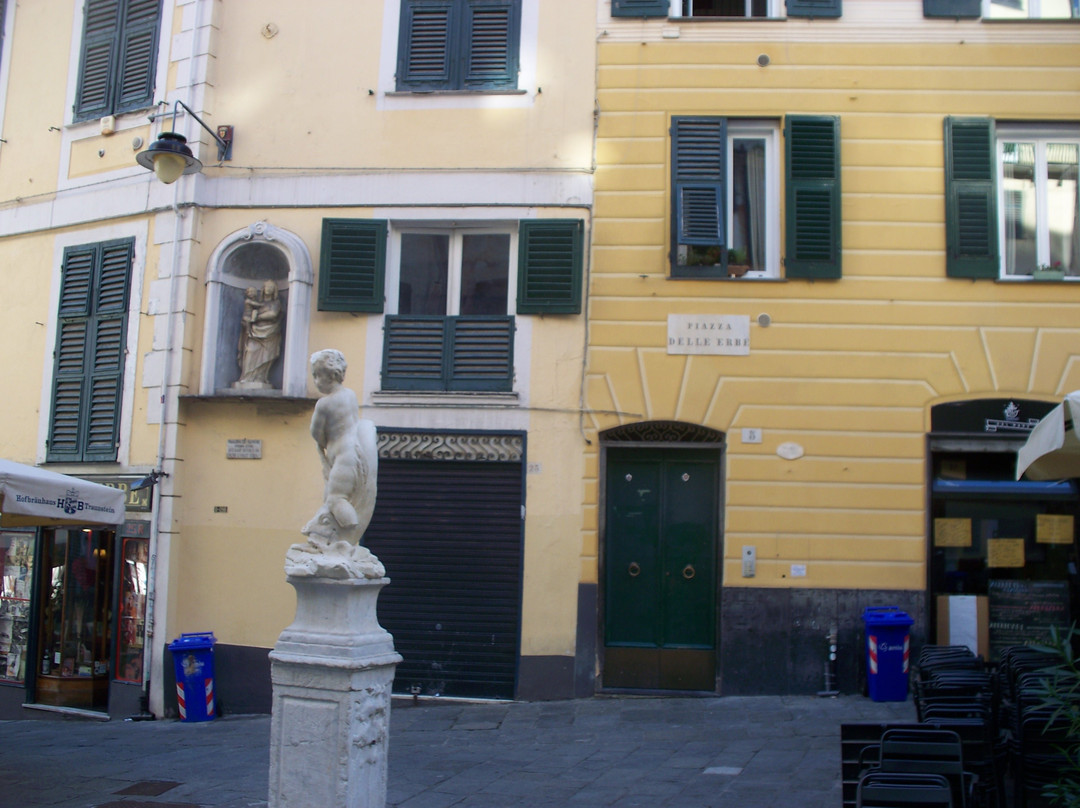 Piazza delle Erbe-热那亚必去景点