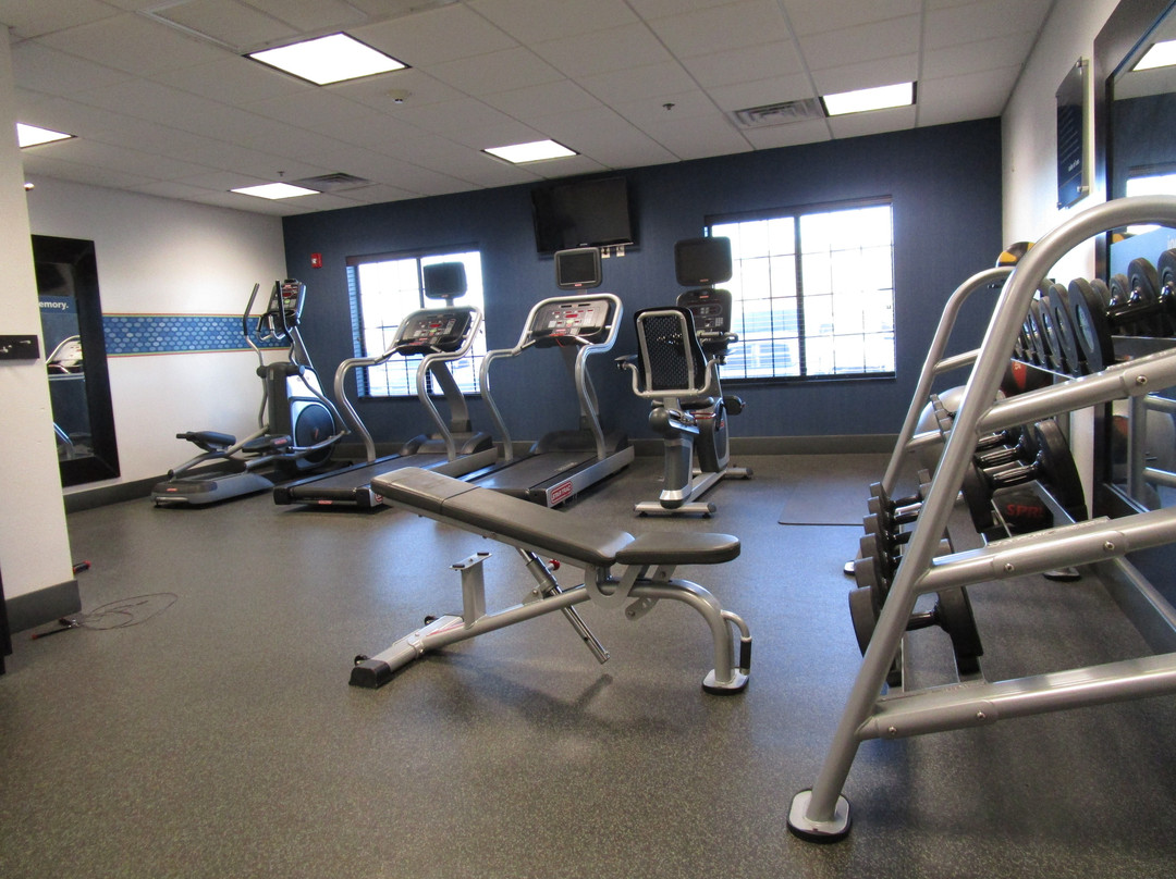 Hampton Inn & Suites Dickinson主图