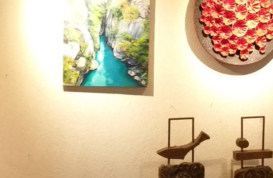 Art Gallery E.RIRA-地拉那必去景点