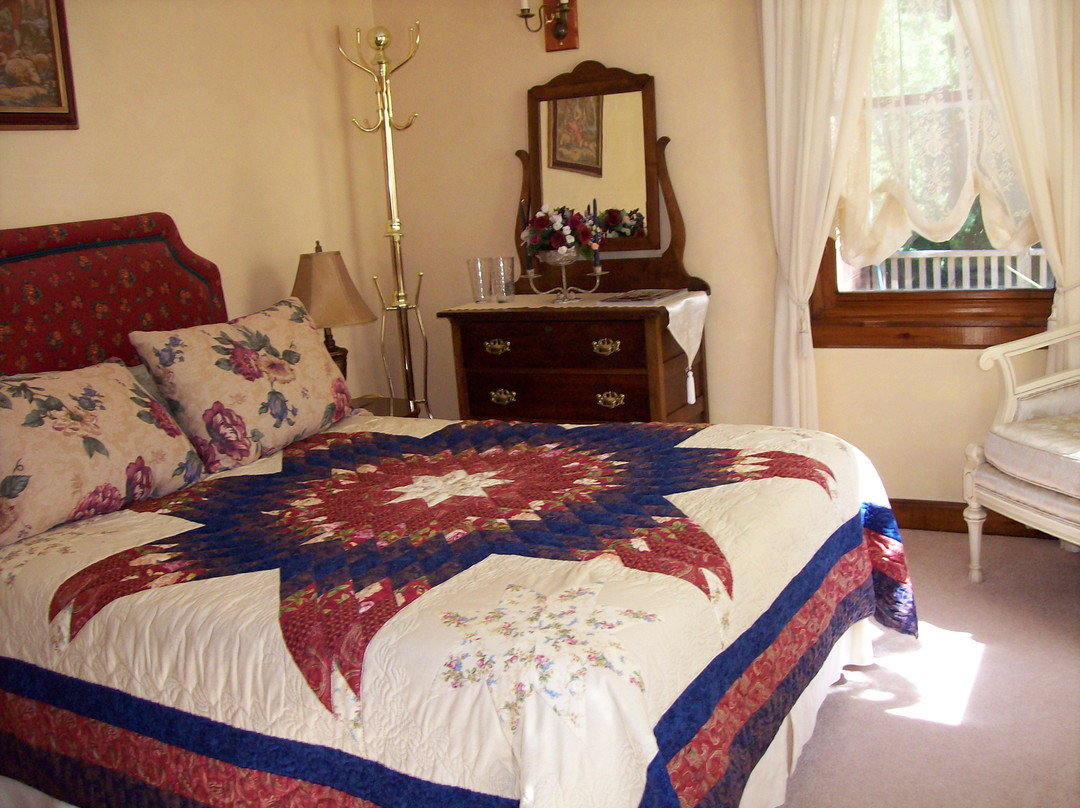 Ocean Hillside Bed And Breakfast主图