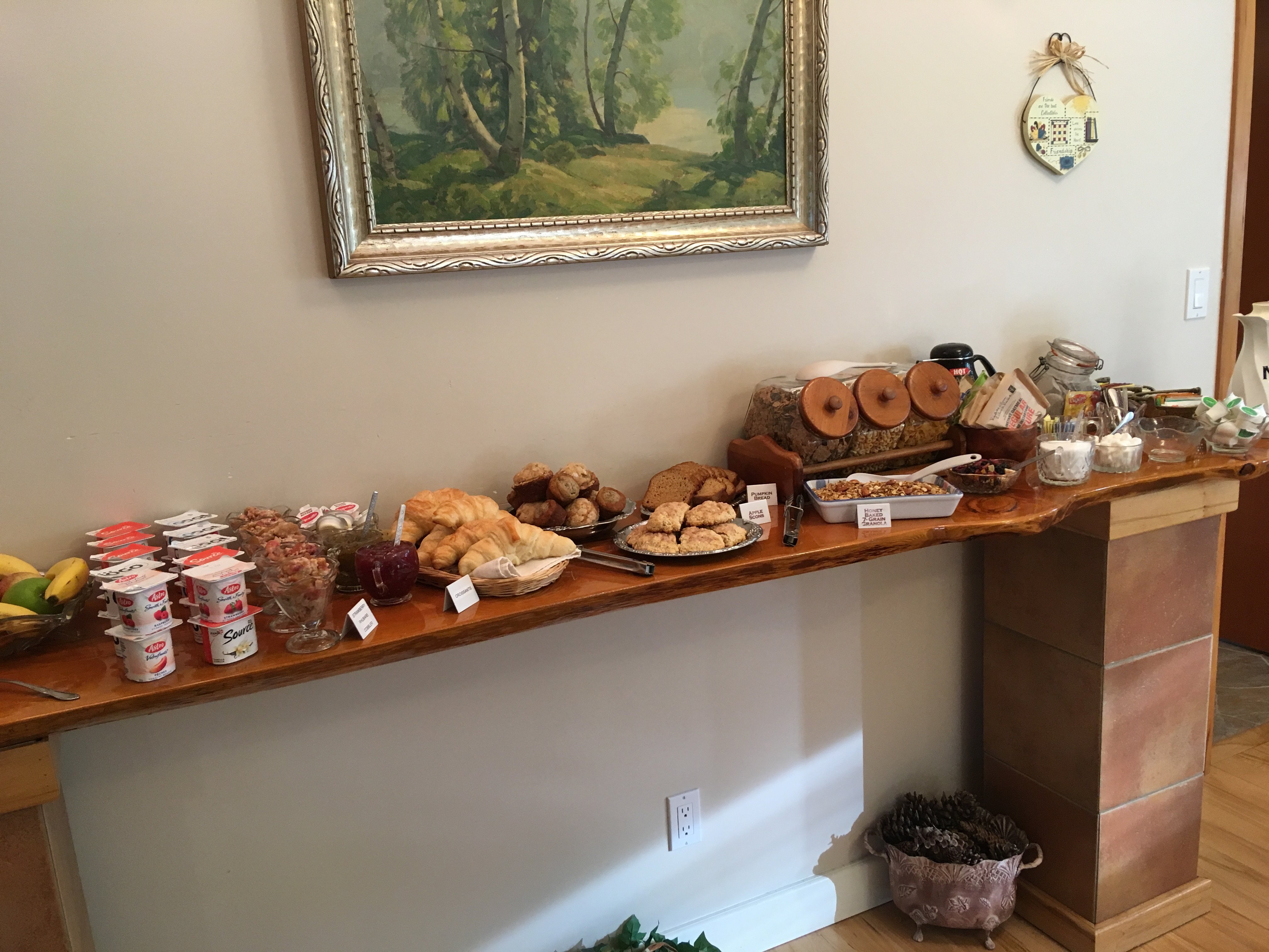 Cedar Wood Lodge Bed & Breakfast Inn & Conference Center-餐饮
