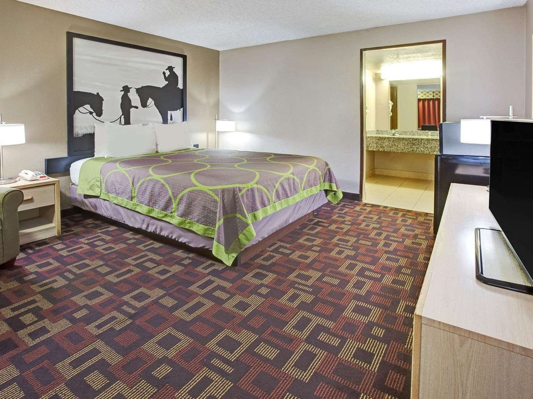 Super 8 by Wyndham Norman主图