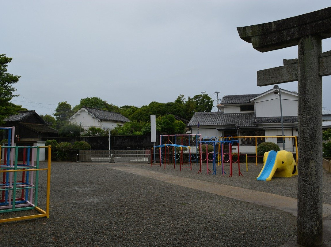 Ozue Shrine景点图片