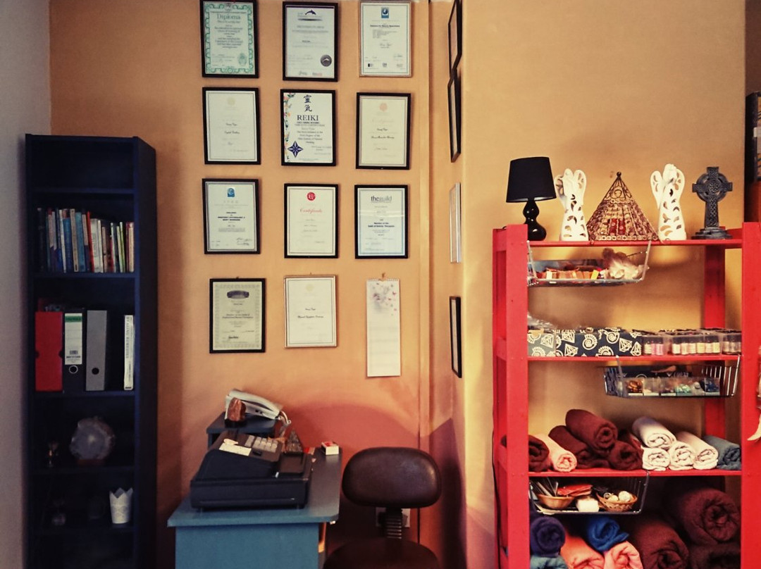 Mzoorii Holistic Beauty & Therapy-哈里法克斯必去景点