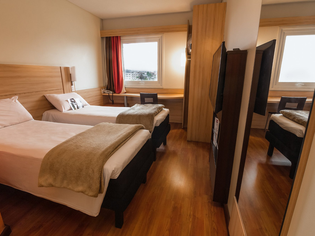 宜必思康塞普西翁酒店主图