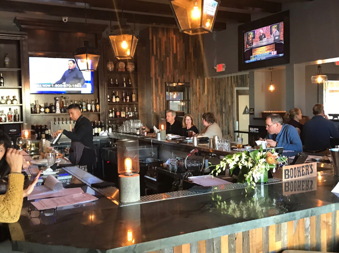 Rustic House Oyster Bar & Grill