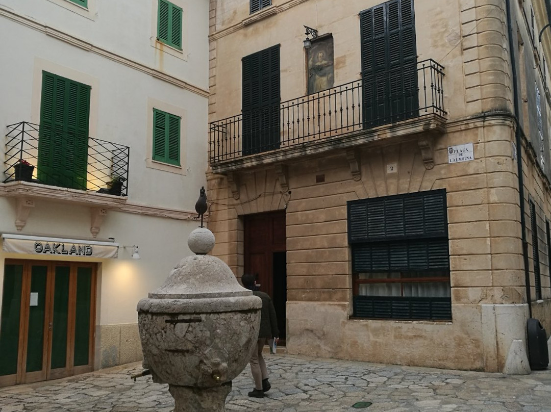 Plaza Almoina-Pollenca必去景点