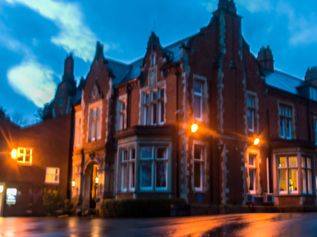 贝斯特韦斯特奥克兰斯宫酒店主图