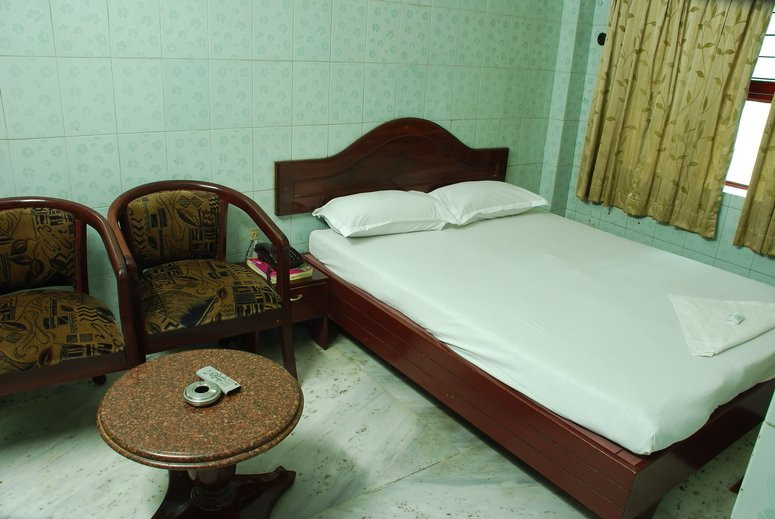 Krishna Tourist Home主图