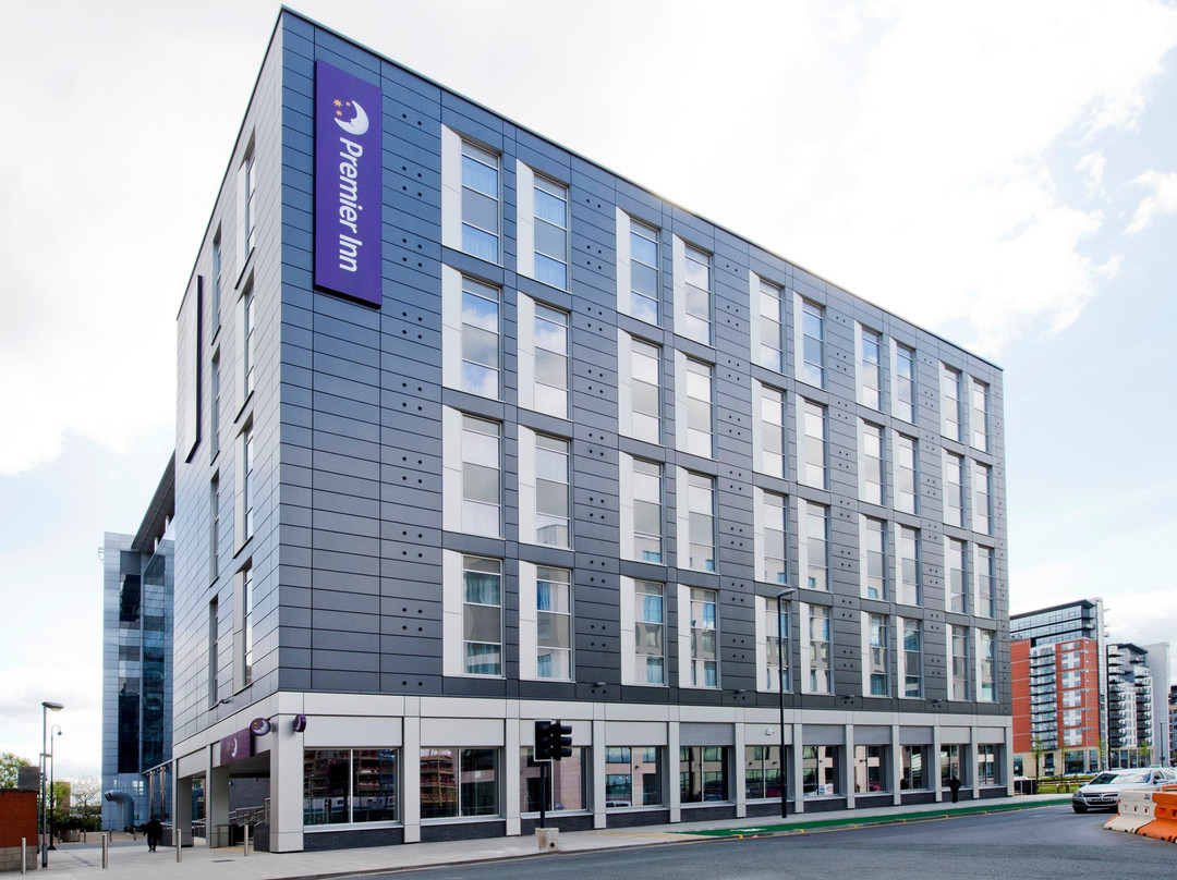 Premier Inn Leeds City Centre (Whitehall Road) hotel